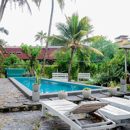 Asanka Surf House & Resturant Bed & Breakfast Midigama East Exterior foto