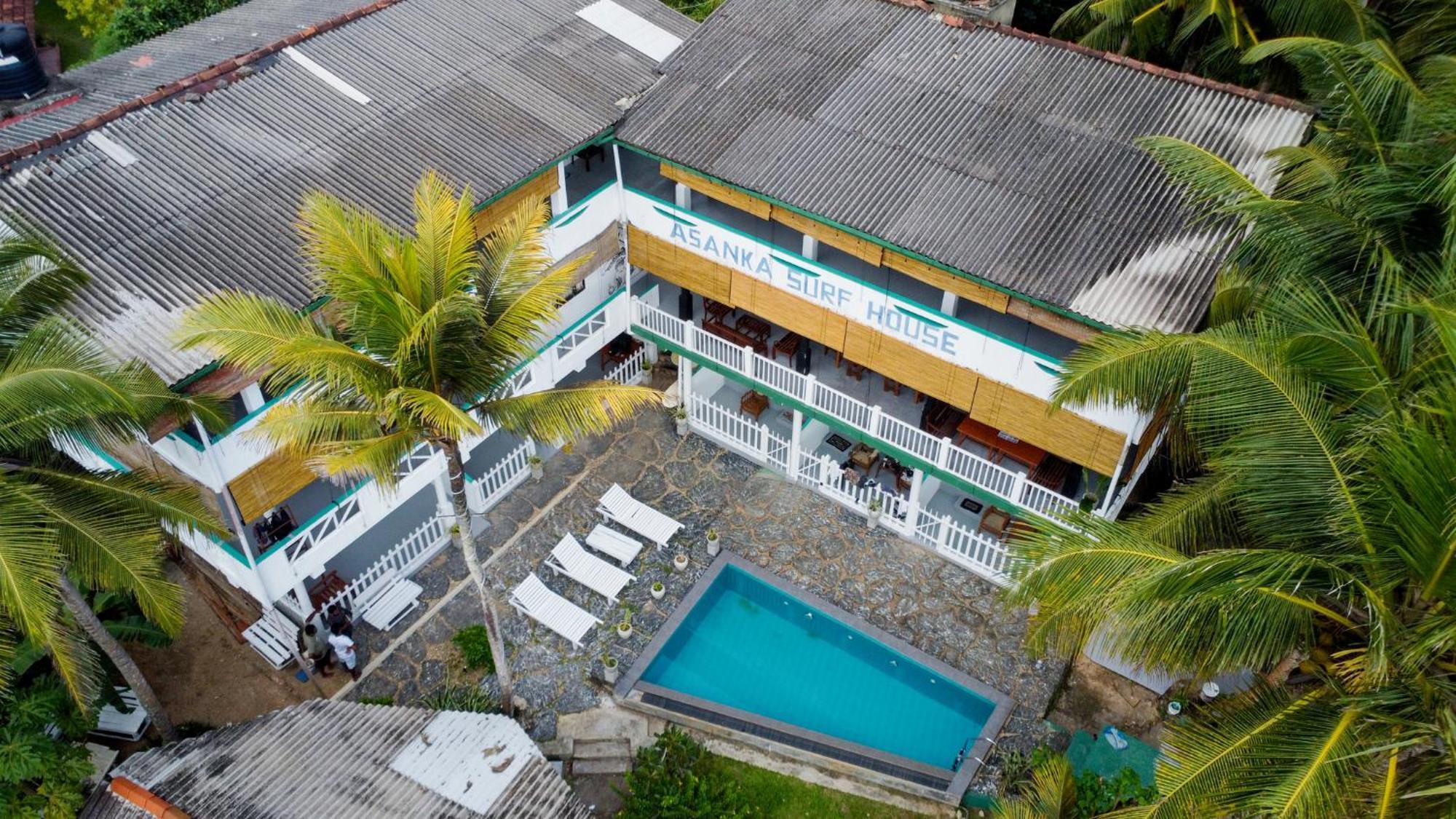 Asanka Surf House & Resturant Bed & Breakfast Midigama East Exterior foto