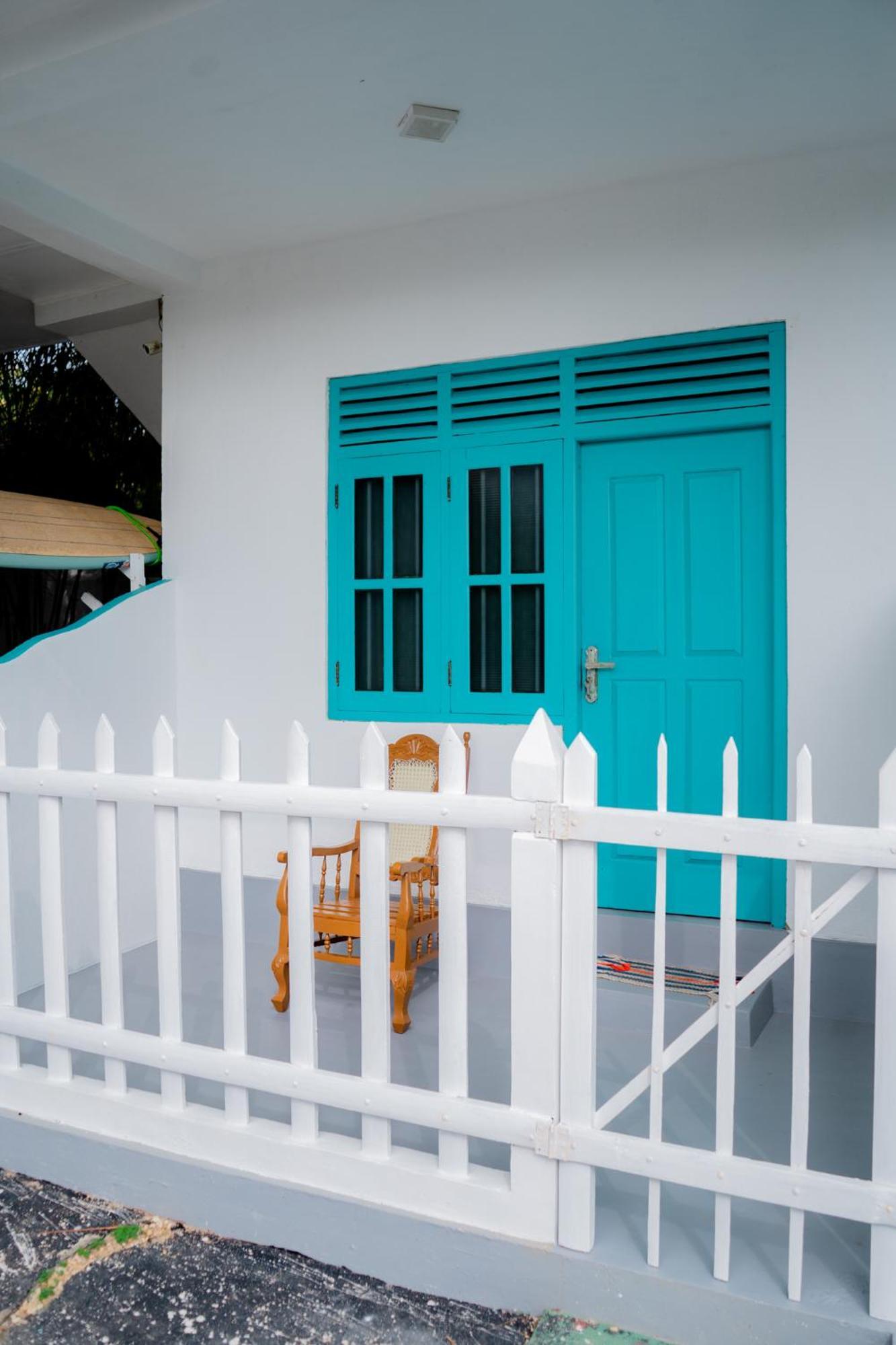 Asanka Surf House & Resturant Bed & Breakfast Midigama East Exterior foto