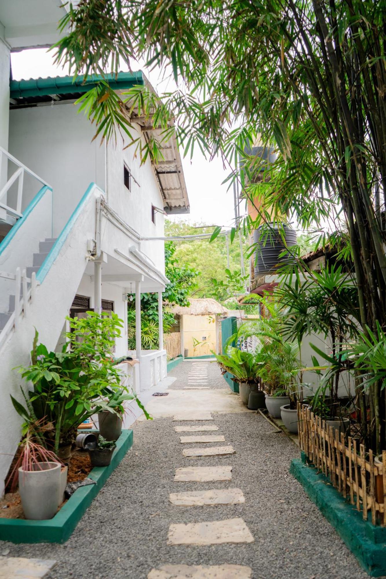 Asanka Surf House & Resturant Bed & Breakfast Midigama East Exterior foto